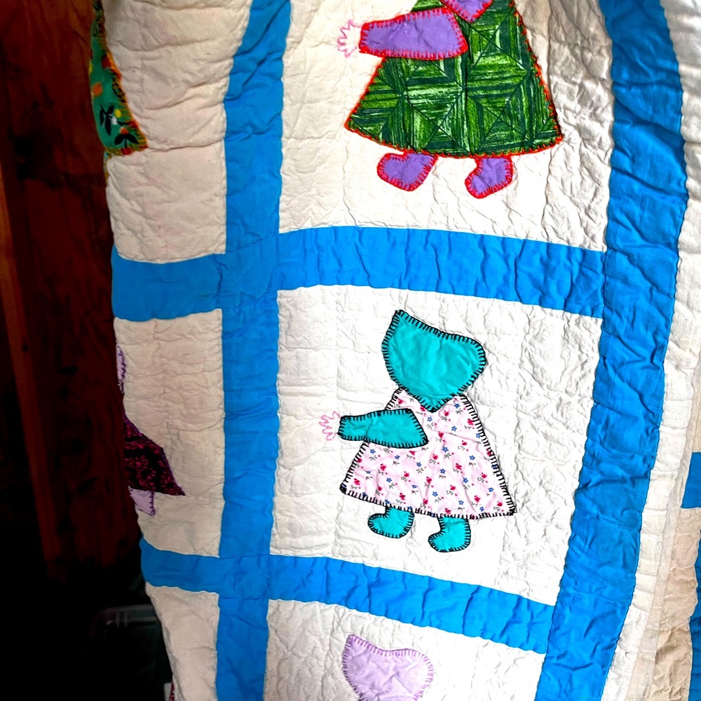 Sun Bonnett Sue Vintage quilt